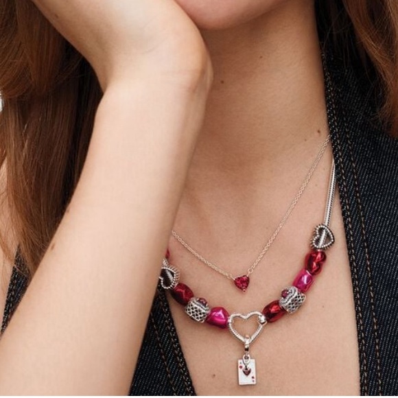 PANDORA Disney Villains Queen of Hearts Double Dangle Halloween Charm w/box - Picture 2 of 10